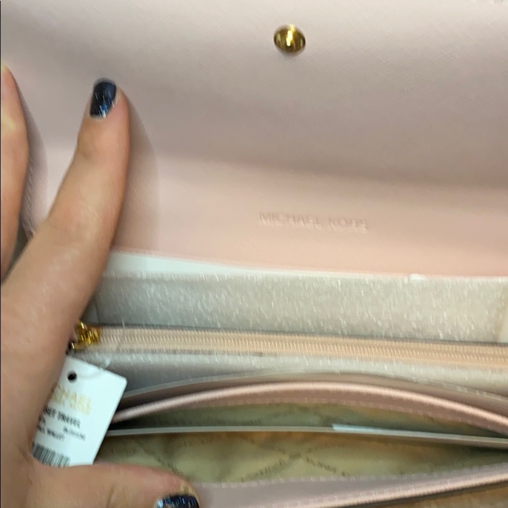 Michael Kors savanna satchel & marching Wallet - Picture 4 of 8